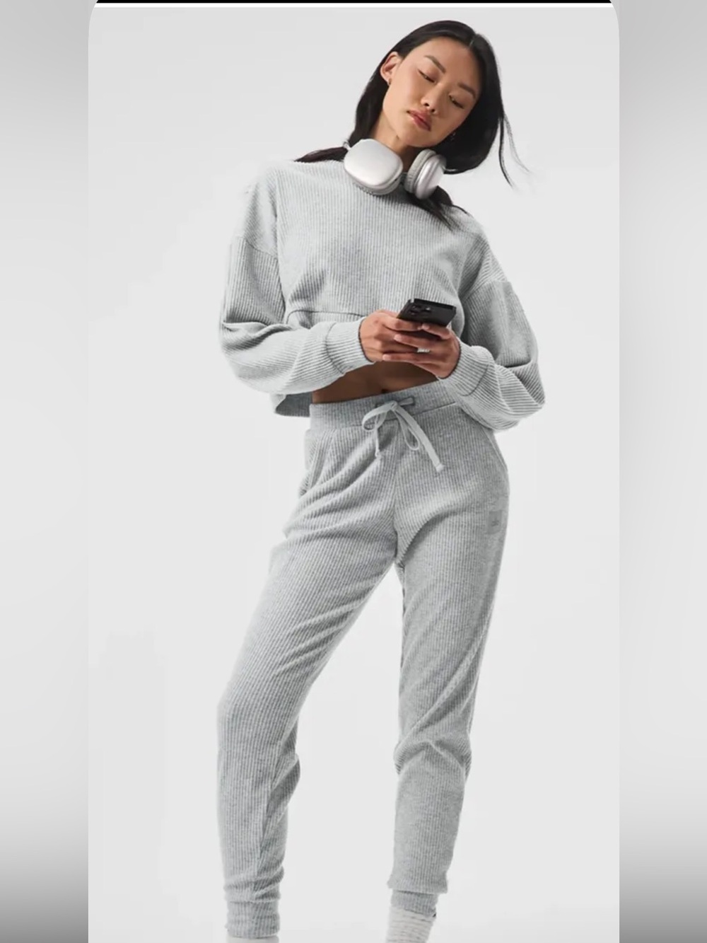Alo Yoga Muse Sweatsuit Set